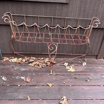 Two Metal Plant Stands (D-BB)