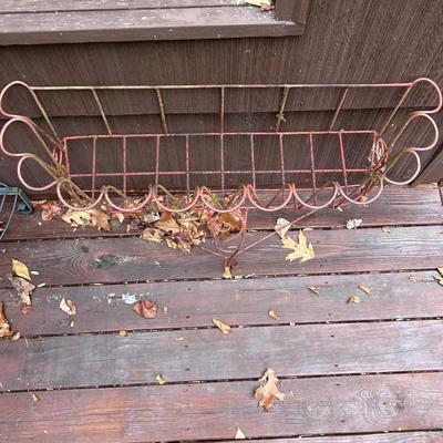 Two Metal Plant Stands (D-BB)