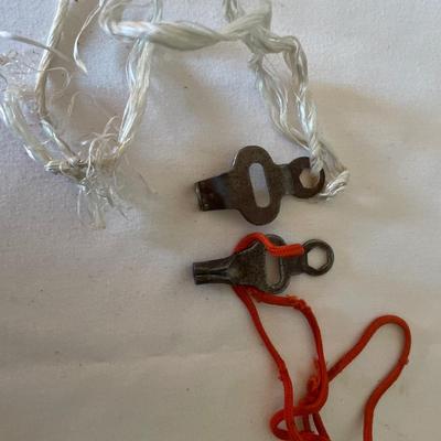 2 vintage roller skate keys