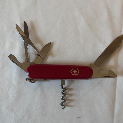 Gentleman’s Accessory Lot (O-BB)