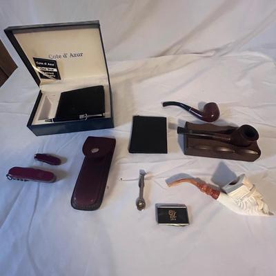 Gentleman’s Accessory Lot (O-BB)
