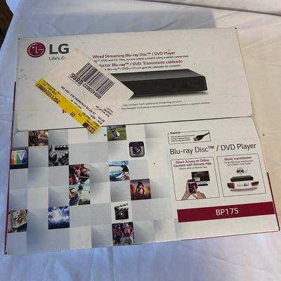 Blue-Ray DVD Player with Two Roku (O-BB)