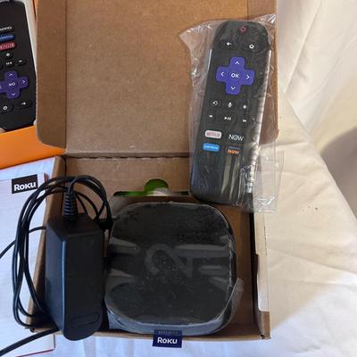 Blue-Ray DVD Player with Two Roku (O-BB)