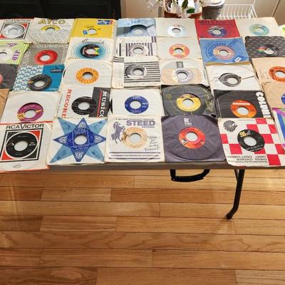 Lot of 35 Vinyl Records 45rpm Johnny Nash, The Equals, The Kingsmen, The Box Tops, Four Tops, Johnny Rivers