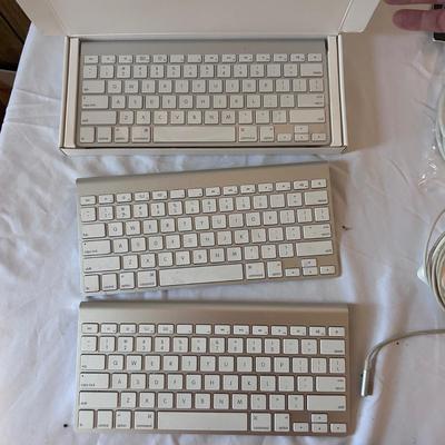 Apple Accessories (O-BB)