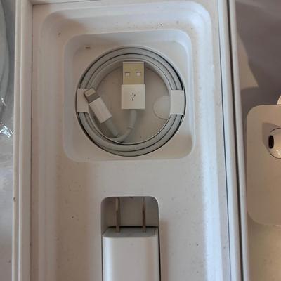Apple Accessories (O-BB)