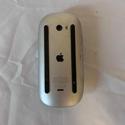 Apple Accessories (O-BB)