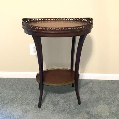 365 Vintage Mahogany Oval Side Table