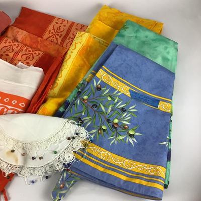 282 French Linen Table Cloth Lot