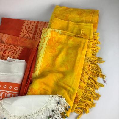 282 French Linen Table Cloth Lot