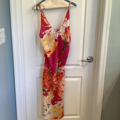 416 Natori Robe w/ Alfani Nightgowns