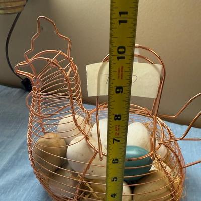 Wire rooster basket