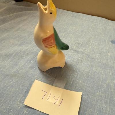 Early American pie bird