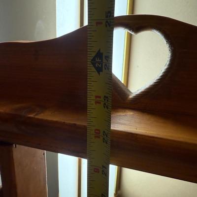 Heart shelf