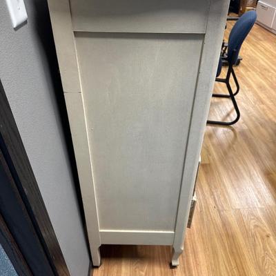 Antique 5 drawer dresser