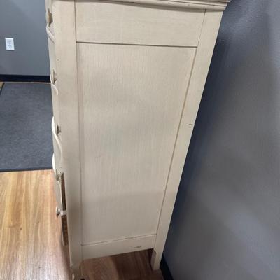 Antique 5 drawer dresser