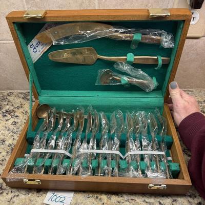James Jewelers silverware