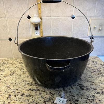 Enamel Dutch oven