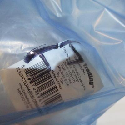 New In The Package Holiday Crafting Items Choice JJ/KK (See All Pictures)