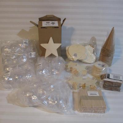 New In The Package Holiday Crafting Items Choice JJ/KK (See All Pictures)