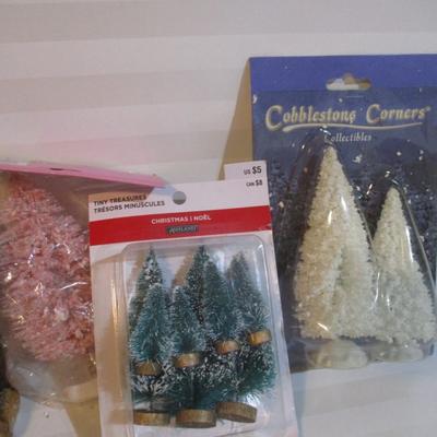 New In The Package Holiday Crafting Items Choice JJ/KK (See All Pictures)