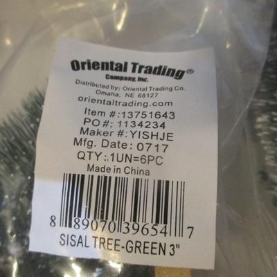 New In The Package Oriental Trading Silver Sisal Trees Assortment Choice QQ
