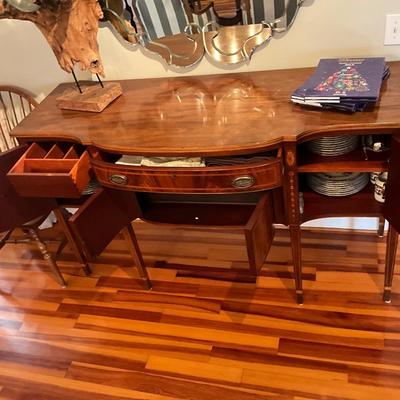 Federal Style Mahogany Locking Sideboard