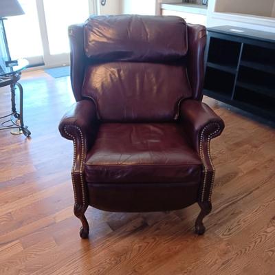 La-Z-Boy CLASSICS BURGUNDY LEATHER RECLINER
