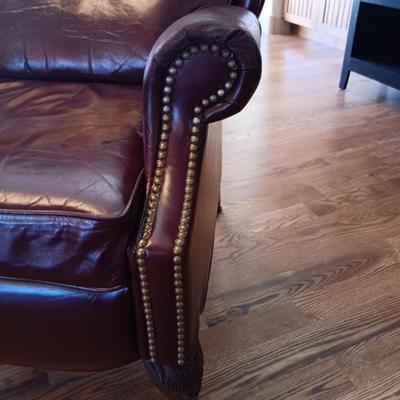 La-Z-Boy CLASSICS BURGUNDY LEATHER RECLINER