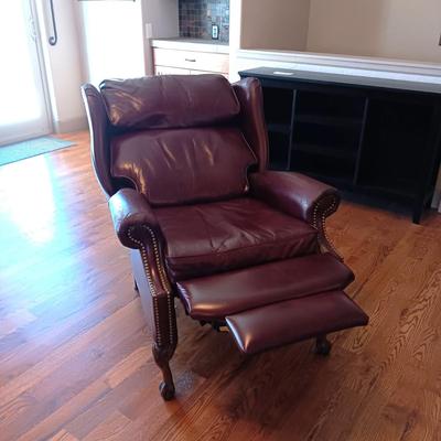 La-Z-Boy CLASSICS BURGUNDY LEATHER RECLINER
