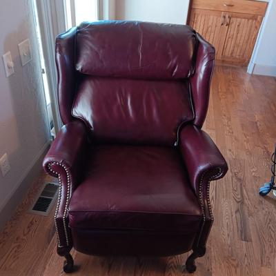 La-Z-Boy CLASSICS BURGUNDY LEATHER RECLINER