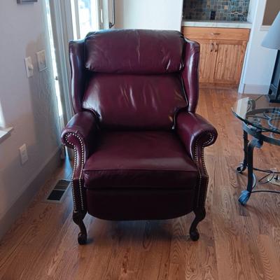 La-Z-Boy CLASSICS BURGUNDY LEATHER RECLINER