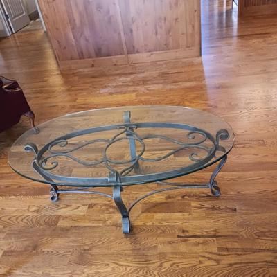 WROUGHT IRON W/BEVELED GLASS TOP COFFEE TABLE