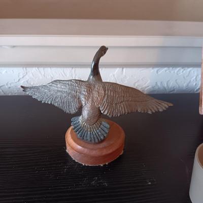 BRONZE GOOSE, HAND CARVED & PAINTED FLOWERS ON A SLAB OF ROCK PLUS "HOME" VOTIVE CANDLE HOLDERS
