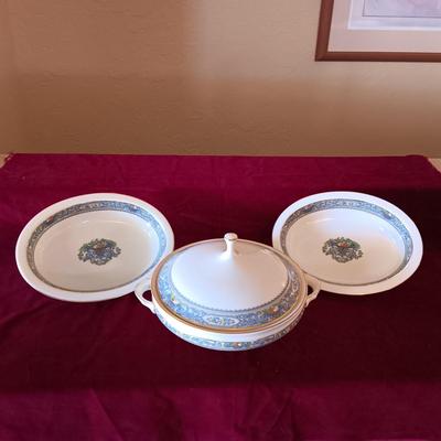 TRULY STUNNING LENOX PRESIDENTIAL COLLECTION "AUTUMN" SERVING DISH AND 2 SERVING BOWLS