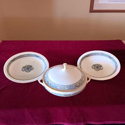 TRULY STUNNING LENOX PRESIDENTIAL COLLECTION "AUTUMN" SERVING DISH AND 2 SERVING BOWLS