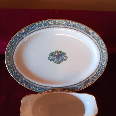 TRULY STUNNING LENOX PRESIDENTIAL COLLECTION "AUTUMN" PLATTER AND GRAVY BOAT