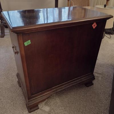 Wooden Chippendale Style Four Drawer Bachelor's Chest- Made by Hammary