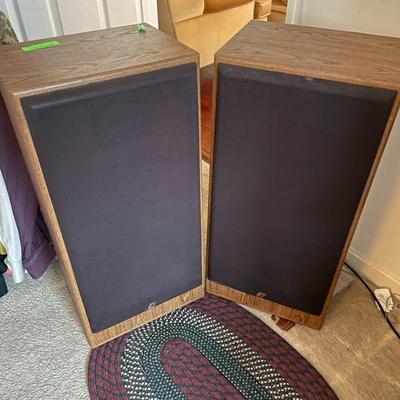 Pair of Vintage Sansui S-65U Floor Speakers