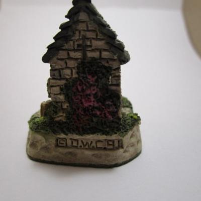 David Winter cameo cottage, Lych Gate