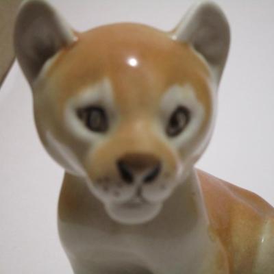 Lomonosov Imperial Porcelain Lion Cub 