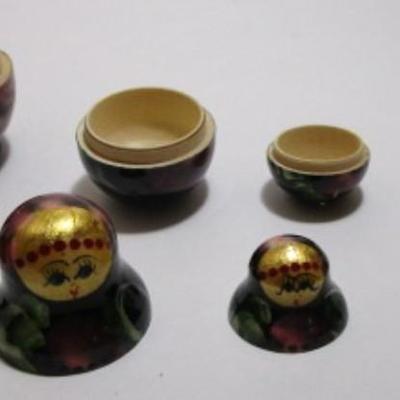 Matryoskha Russian Nesting dolls