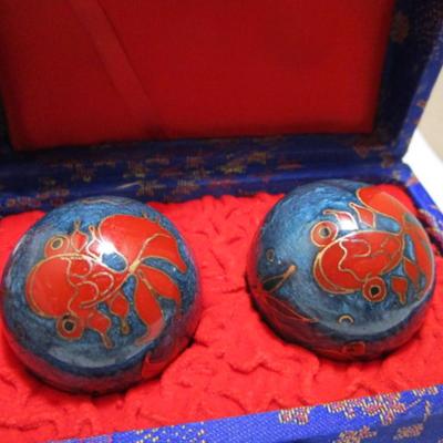 Chiming shiny stress balls