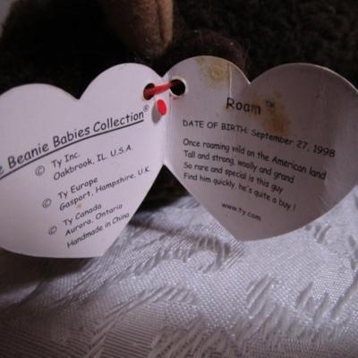 2 Ty Beanie Original Babies (1 Basset Hound, 1 Buffalo)