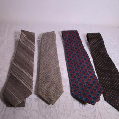 4 men's ties