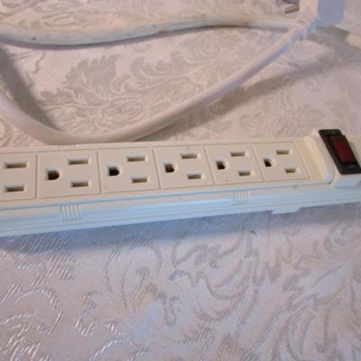2 white power strips 