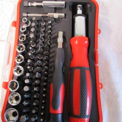 Ultra tough, ultra steel 65-piece ratchet & screwdriver set