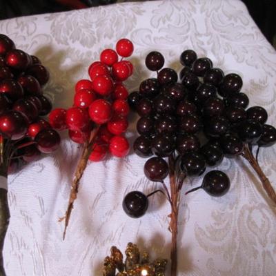 Berry picks for décor