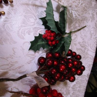 Berry picks for décor