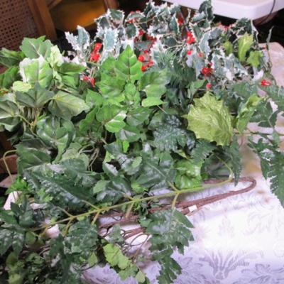 3 Holly garlands, various greenery for décor